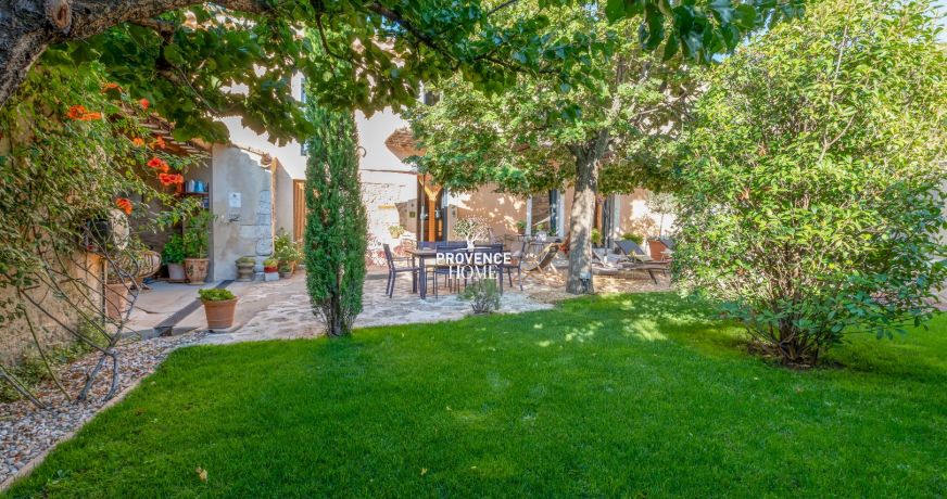 vente Demeure de ville et village Oppede