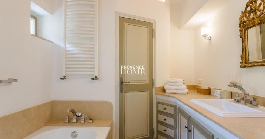 vente Propriété Bonnieux