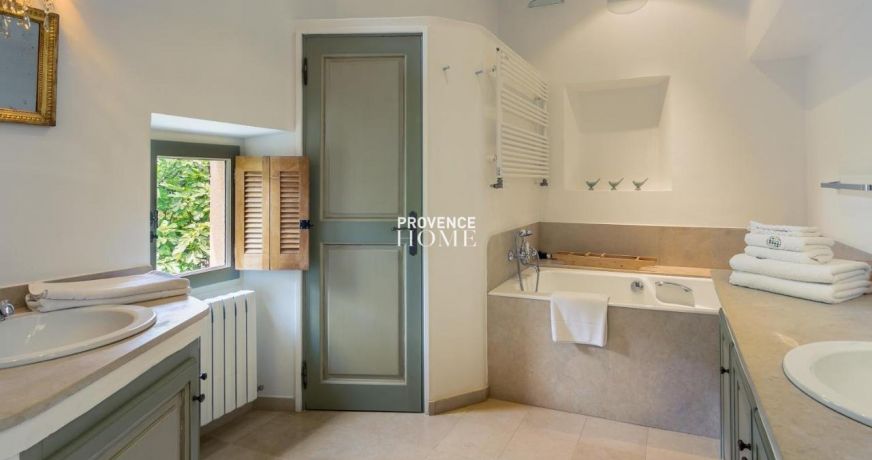 vente Propriété Bonnieux