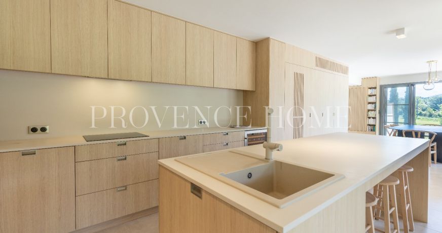 vente Maison rénovée Menerbes