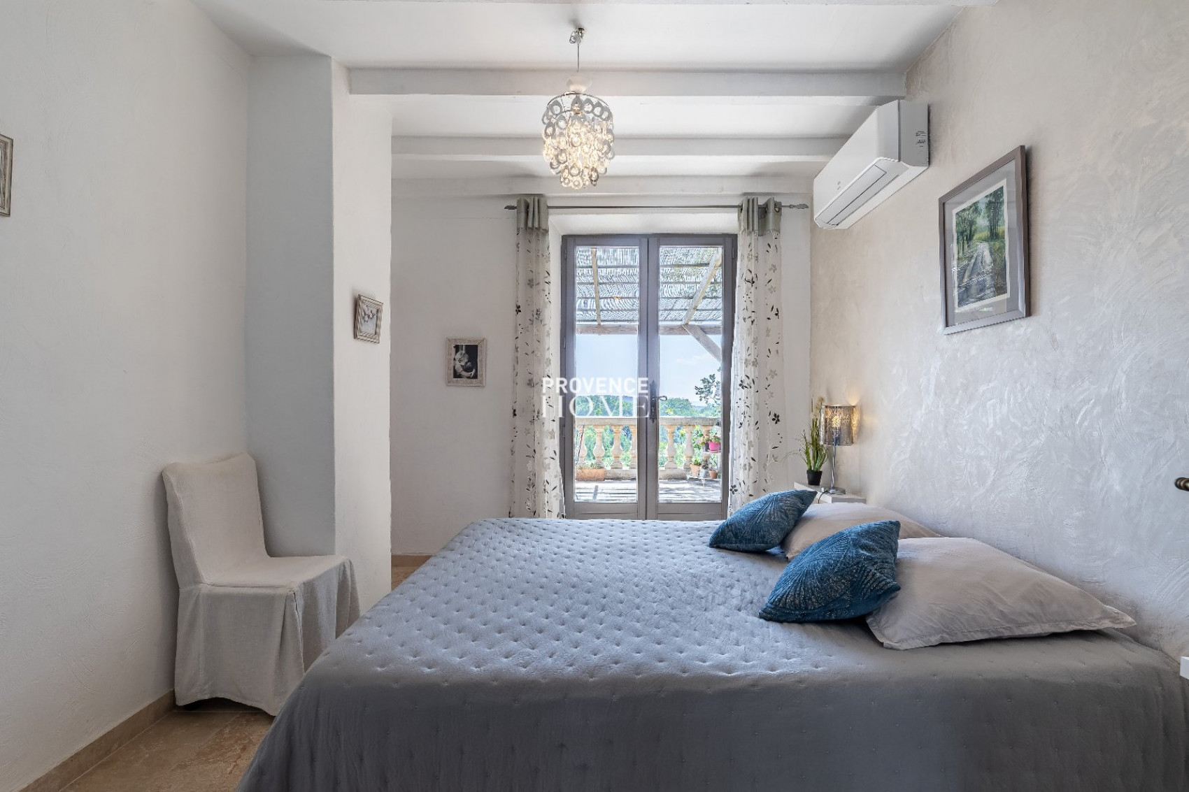 sale Maison de caractère Robion - Photo 16