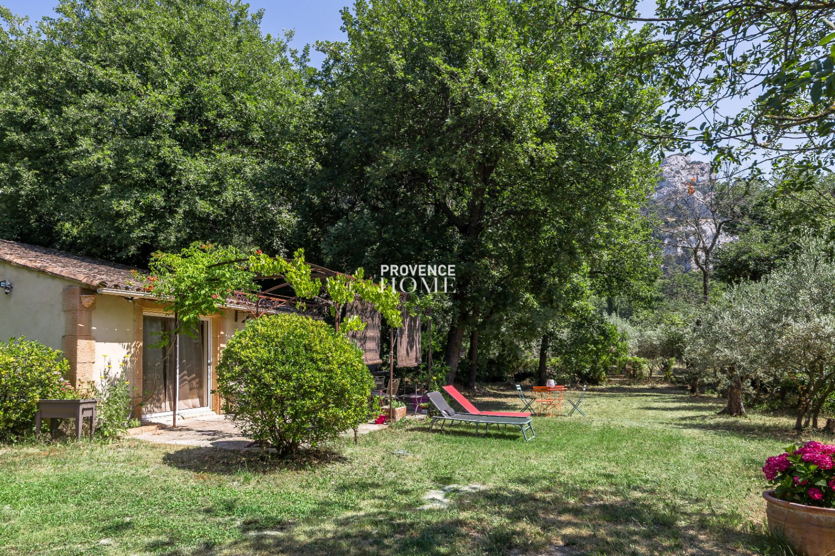 sale Maison de caractère Robion - Photo 13