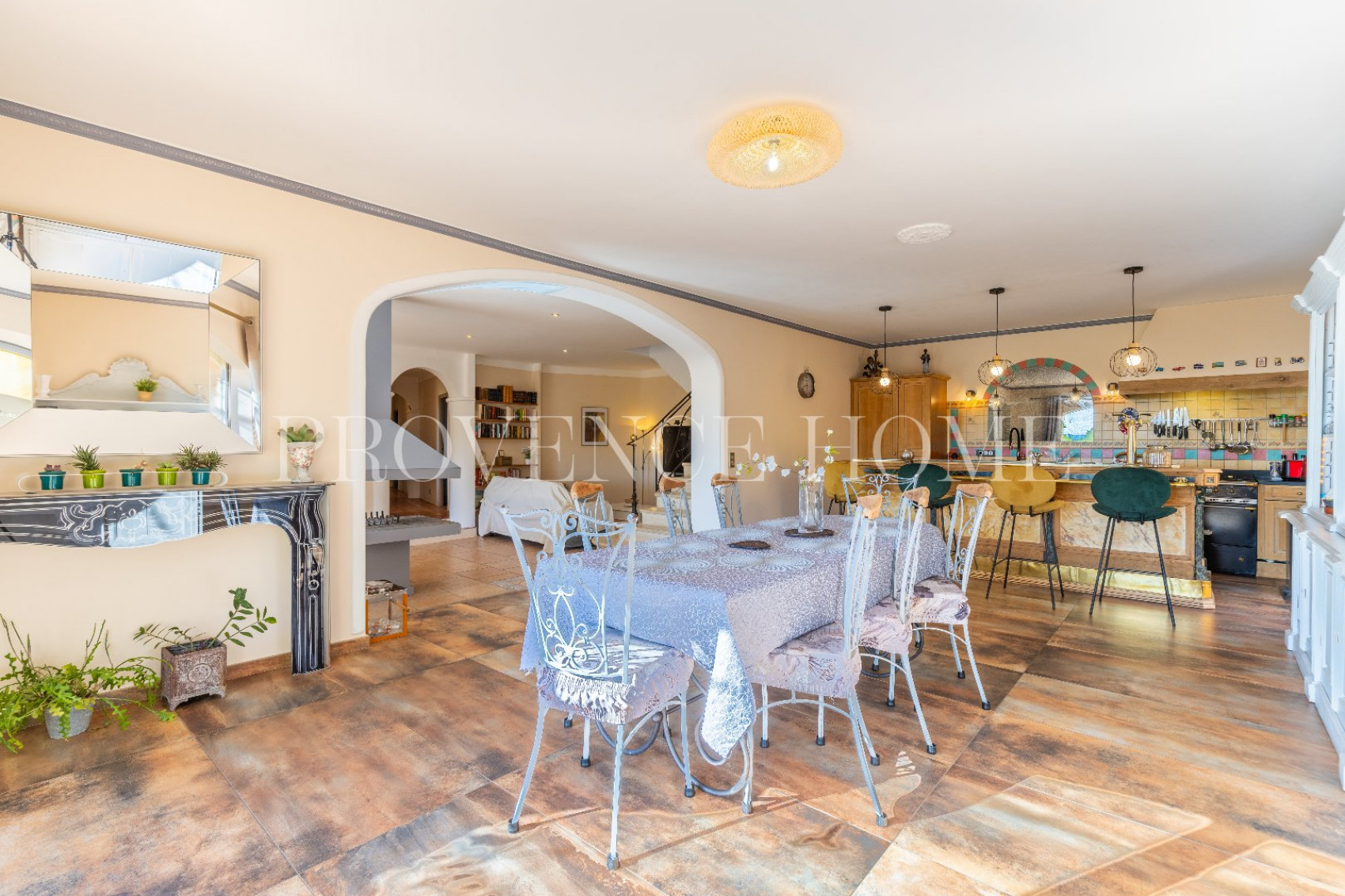 sale Maison de caractère Robion - Photo 5