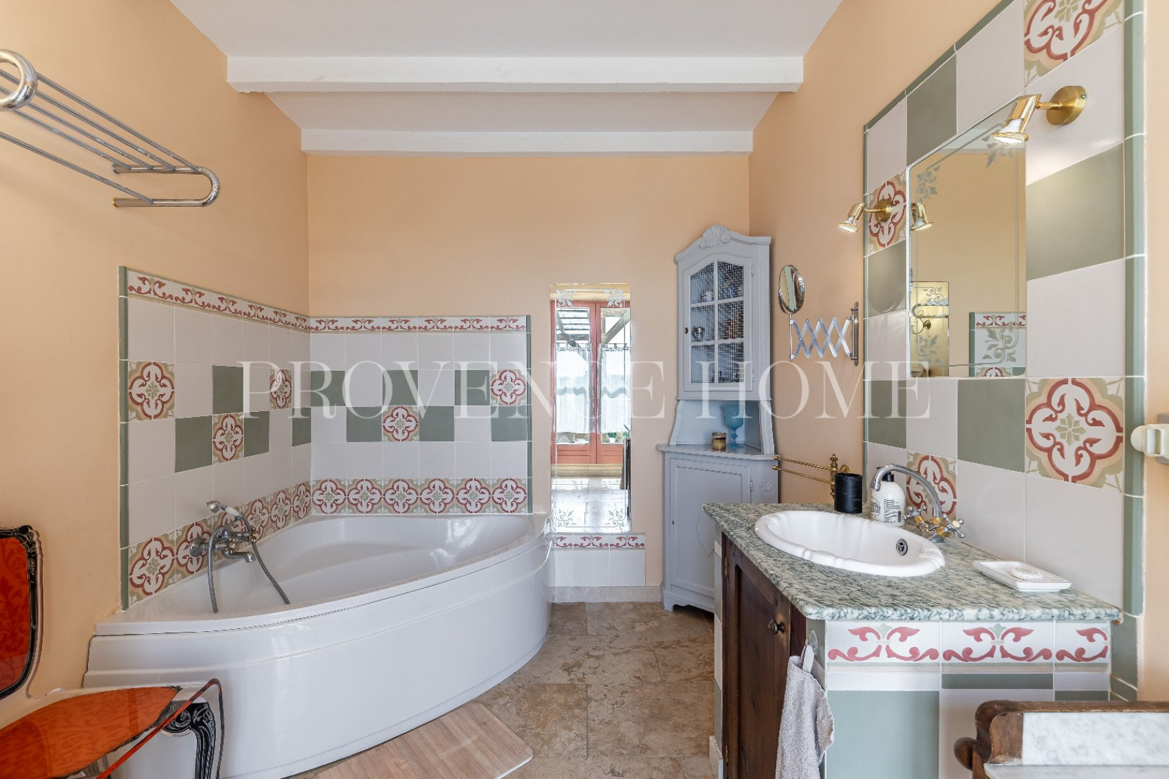 sale Maison de caractère Robion - Photo 17