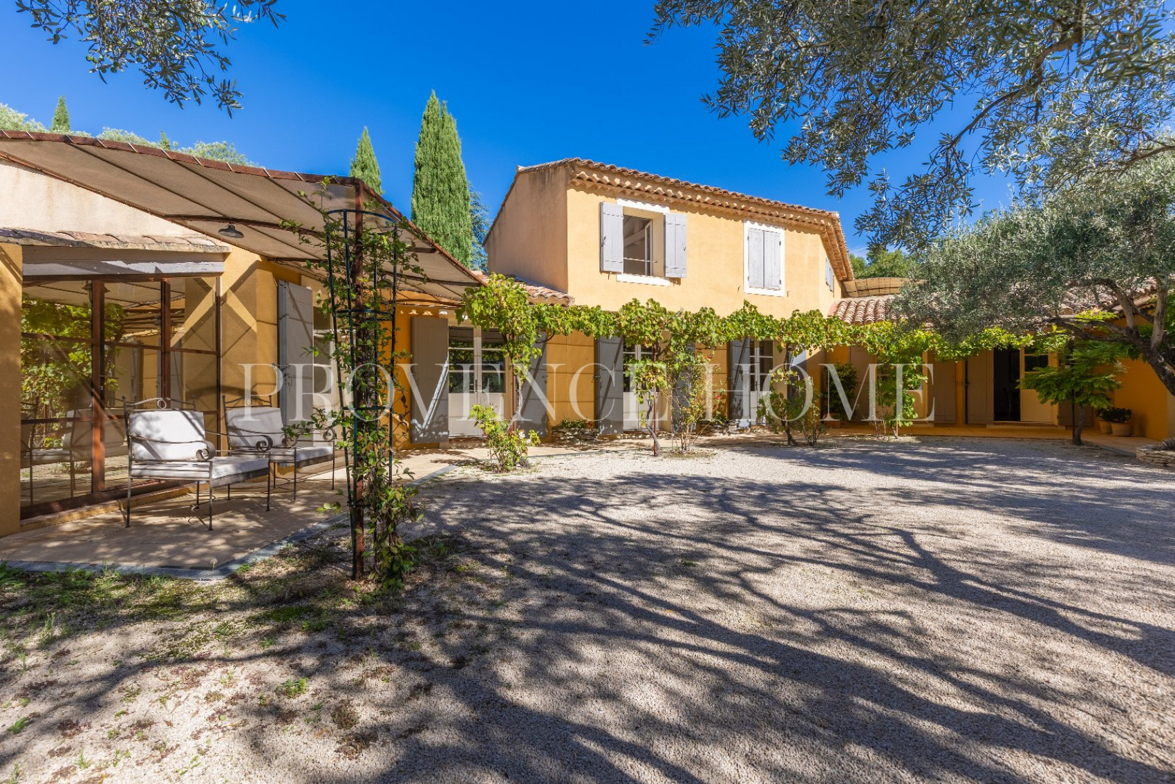 sale Propriété Roussillon - Photo 1
