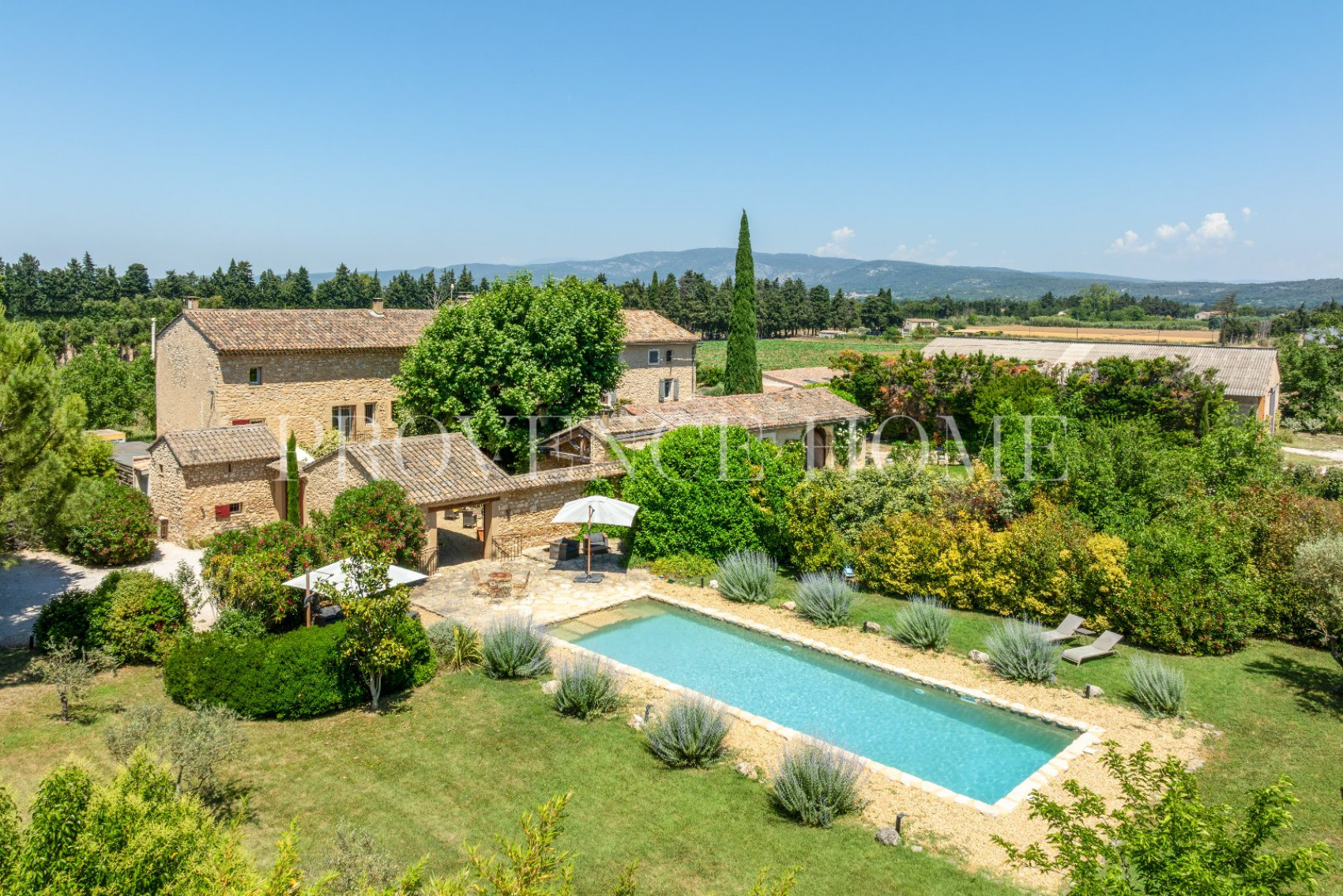 sale Propriété Robion - Photo 1