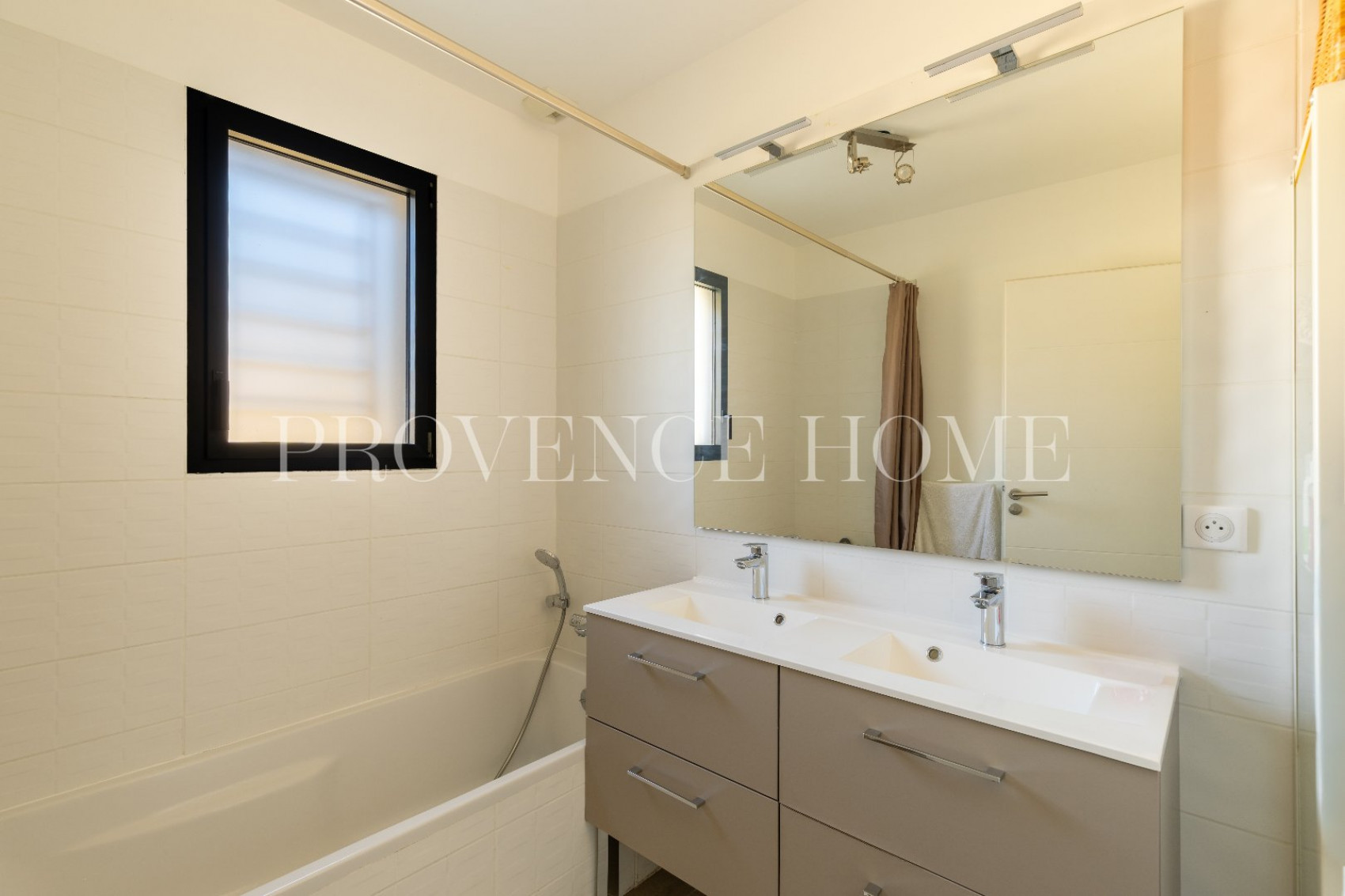 vente Maison Maubec - Photo 18