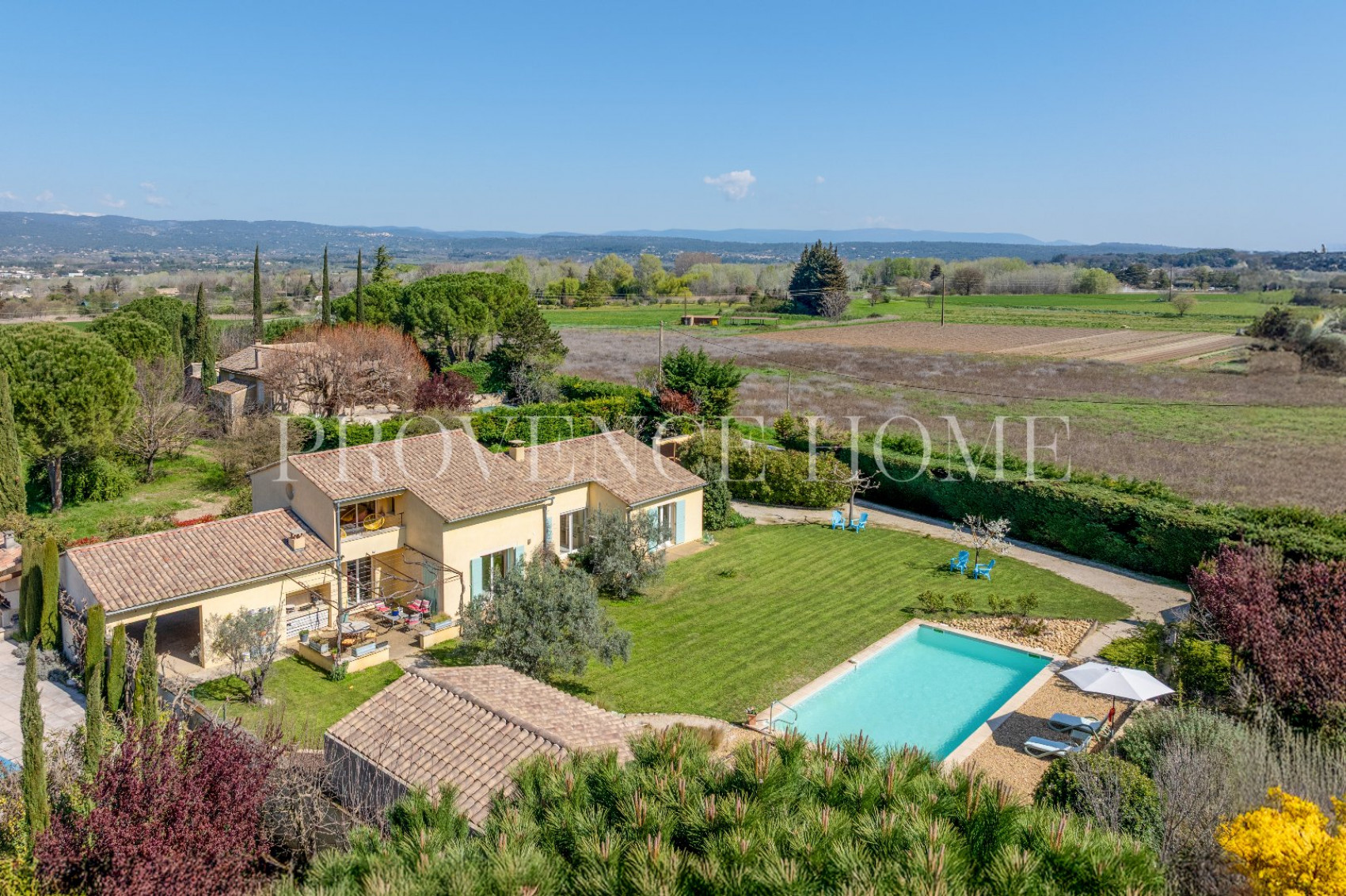 sale Propriété Maubec - Photo 1