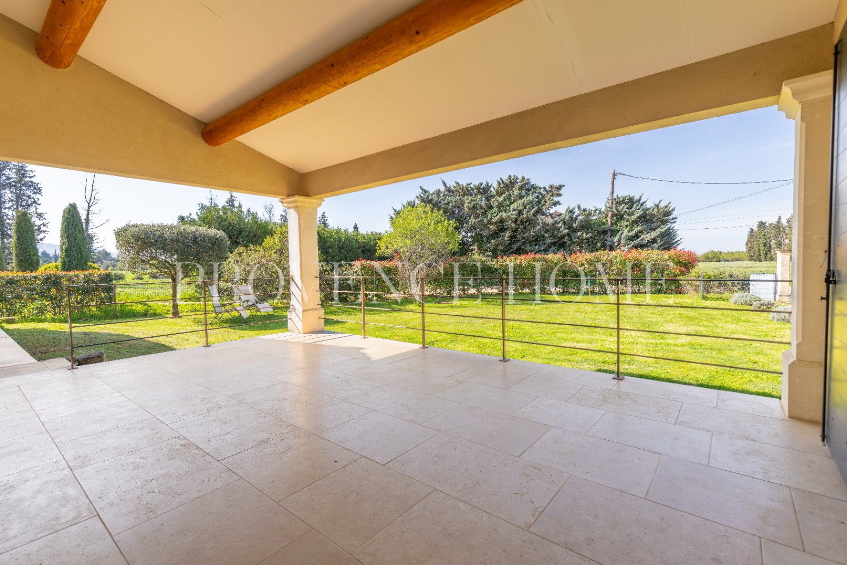 sale Propriété Lagnes - Photo 2