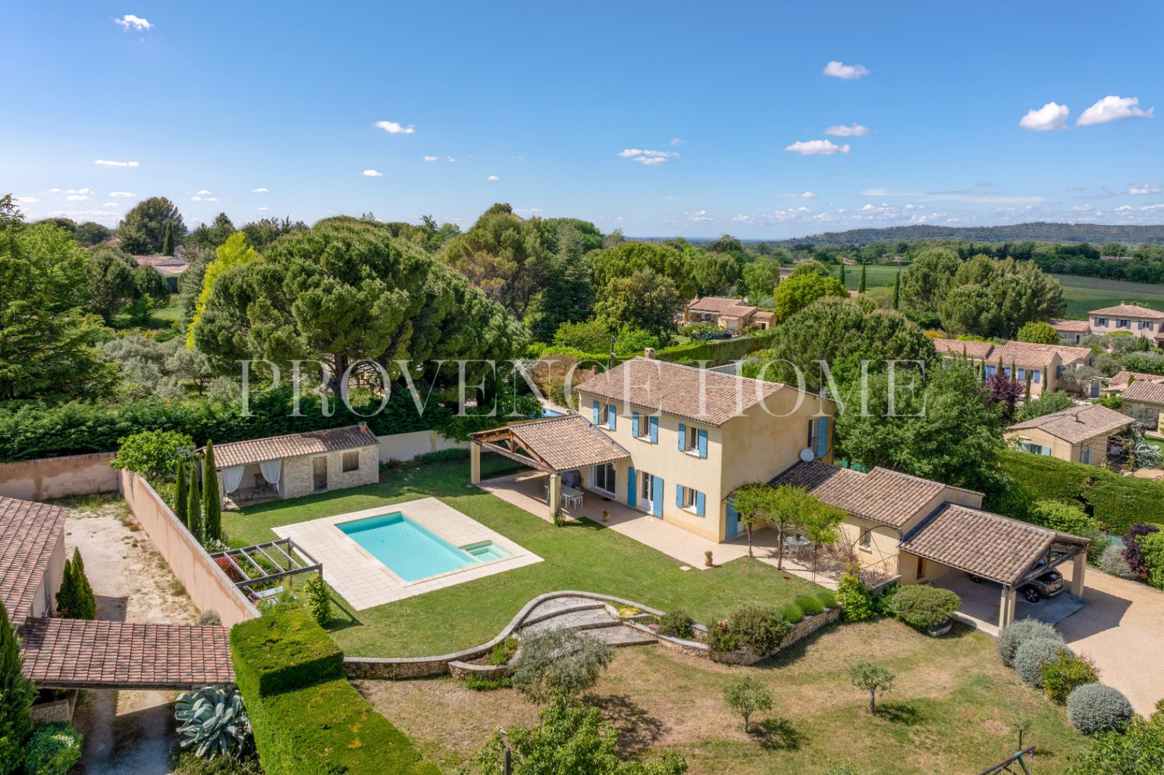 sale Propriété Maubec - Photo 1