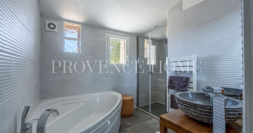 vente Propriété Murs