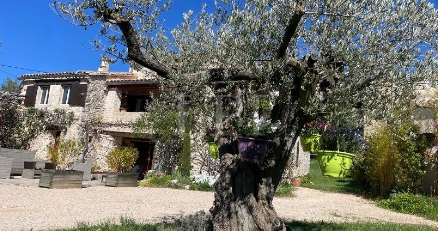 vente Mas Simiane La Rotonde