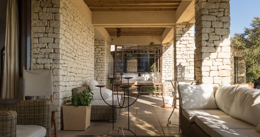 en location saisonnière Maison Gordes