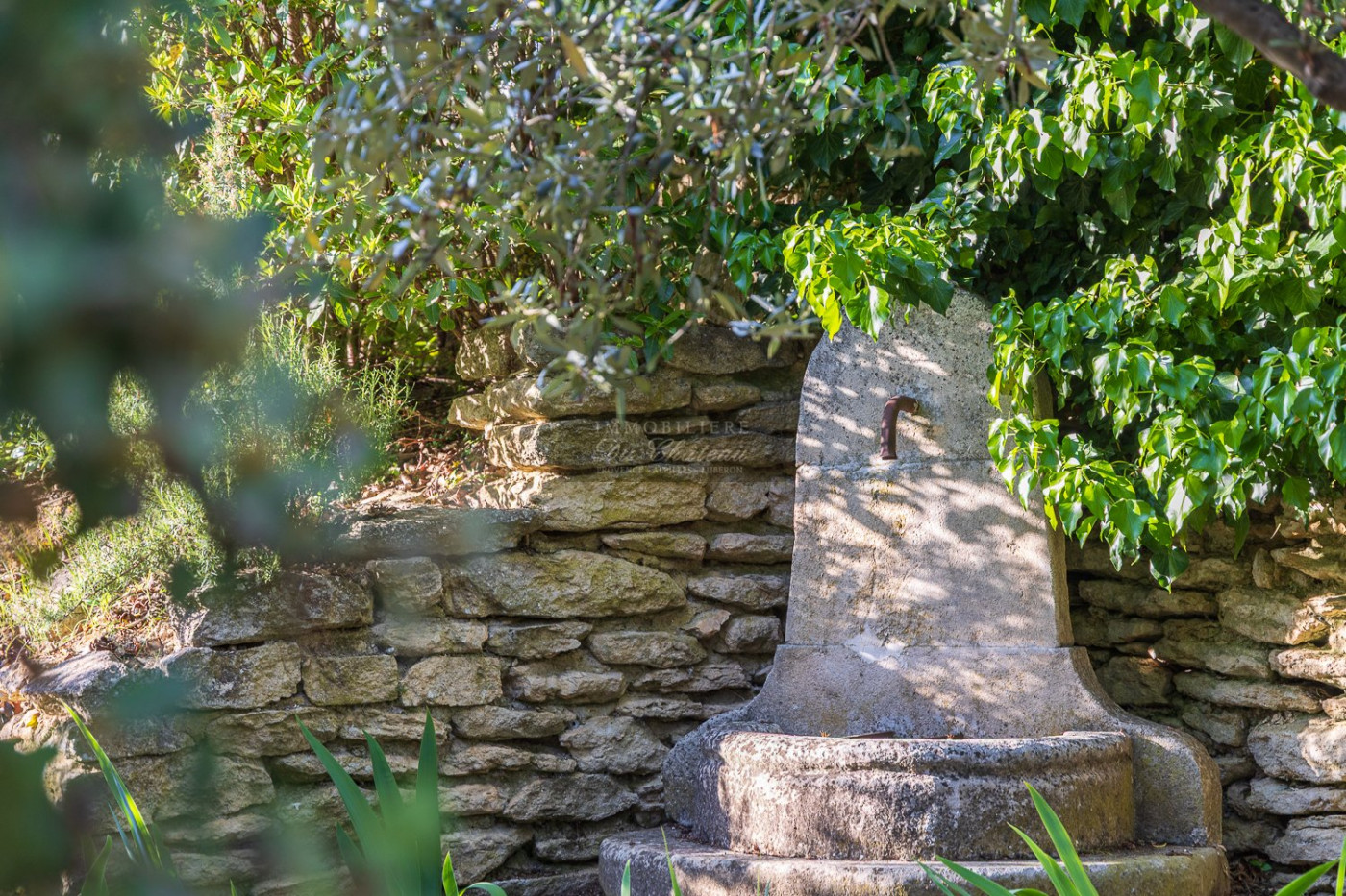 en location saisonnière Maison Gordes - Photo 17