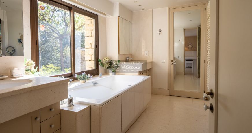 en location saisonnière Maison Gordes