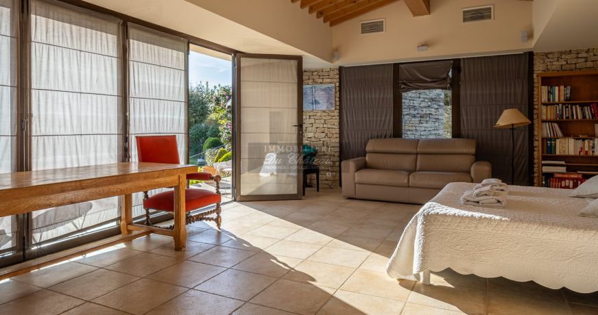 en location saisonnière Maison Gordes