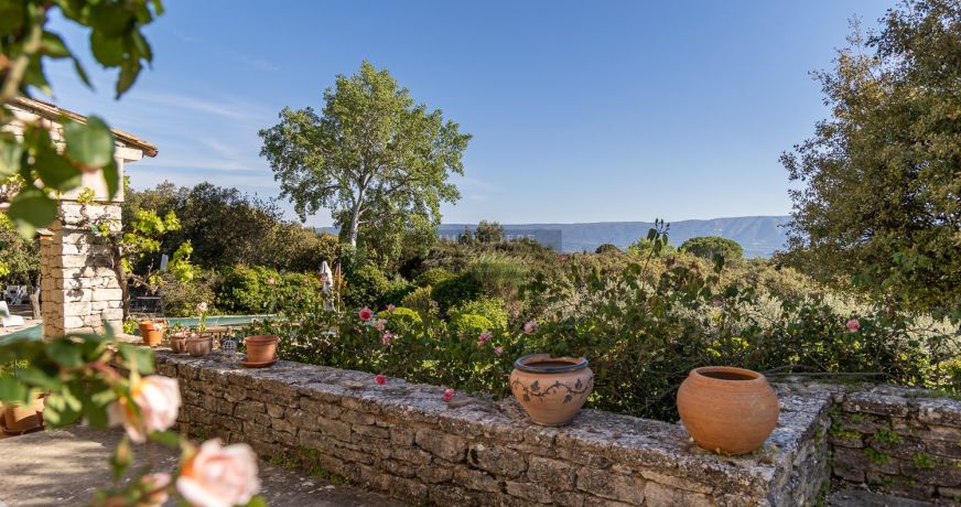 en location saisonnière Maison Gordes