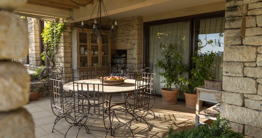 en location saisonnière Maison Gordes