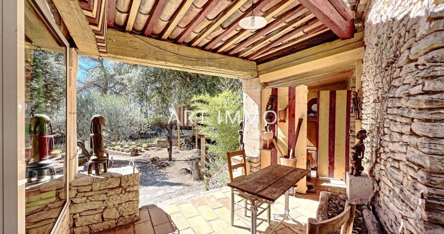 vente Propriété Murs