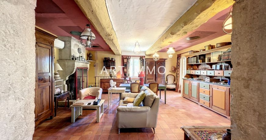 vente Propriété Murs