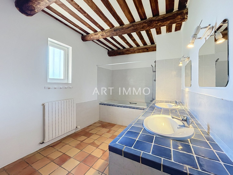 vente Villa Maubec - Photo 8