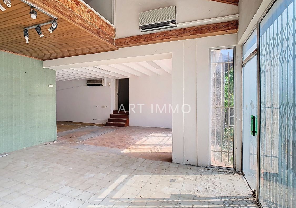 vente Local commercial Goult