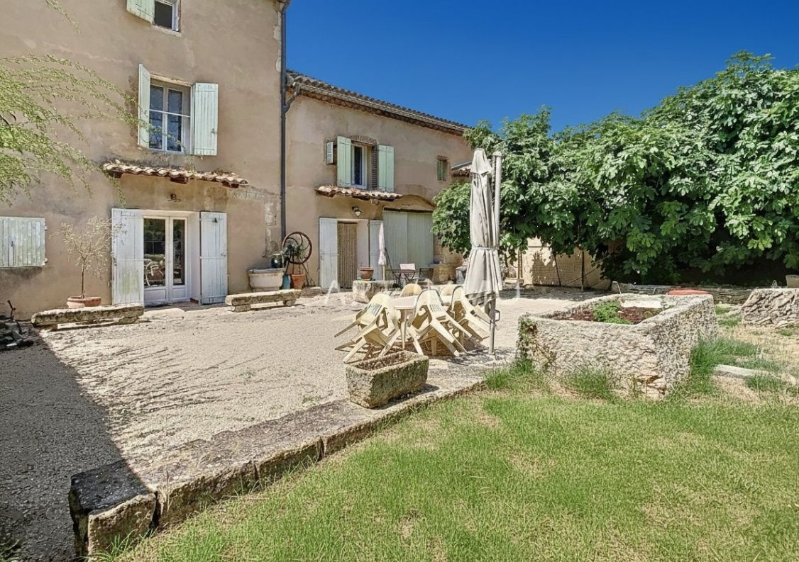 vente Maison de village Robion