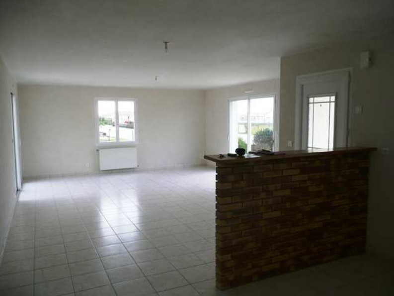 location Maison Saint Georges De Montaigu - Photo 3