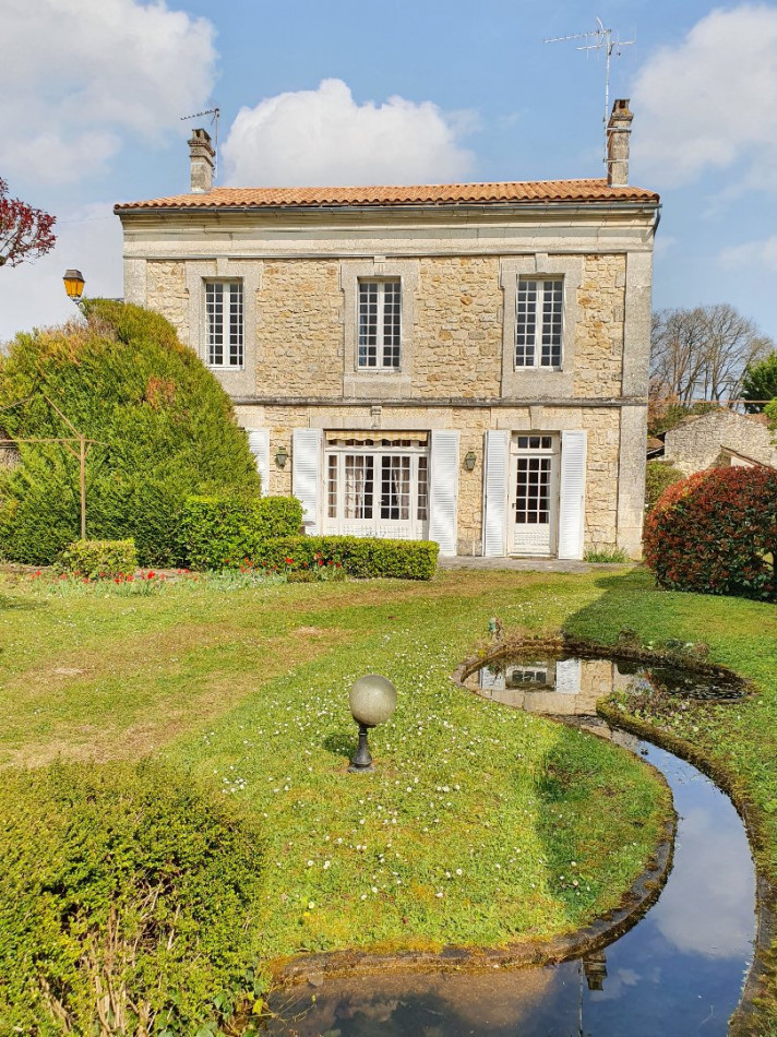 vente Maison de caractère Chazelles - Photo 1