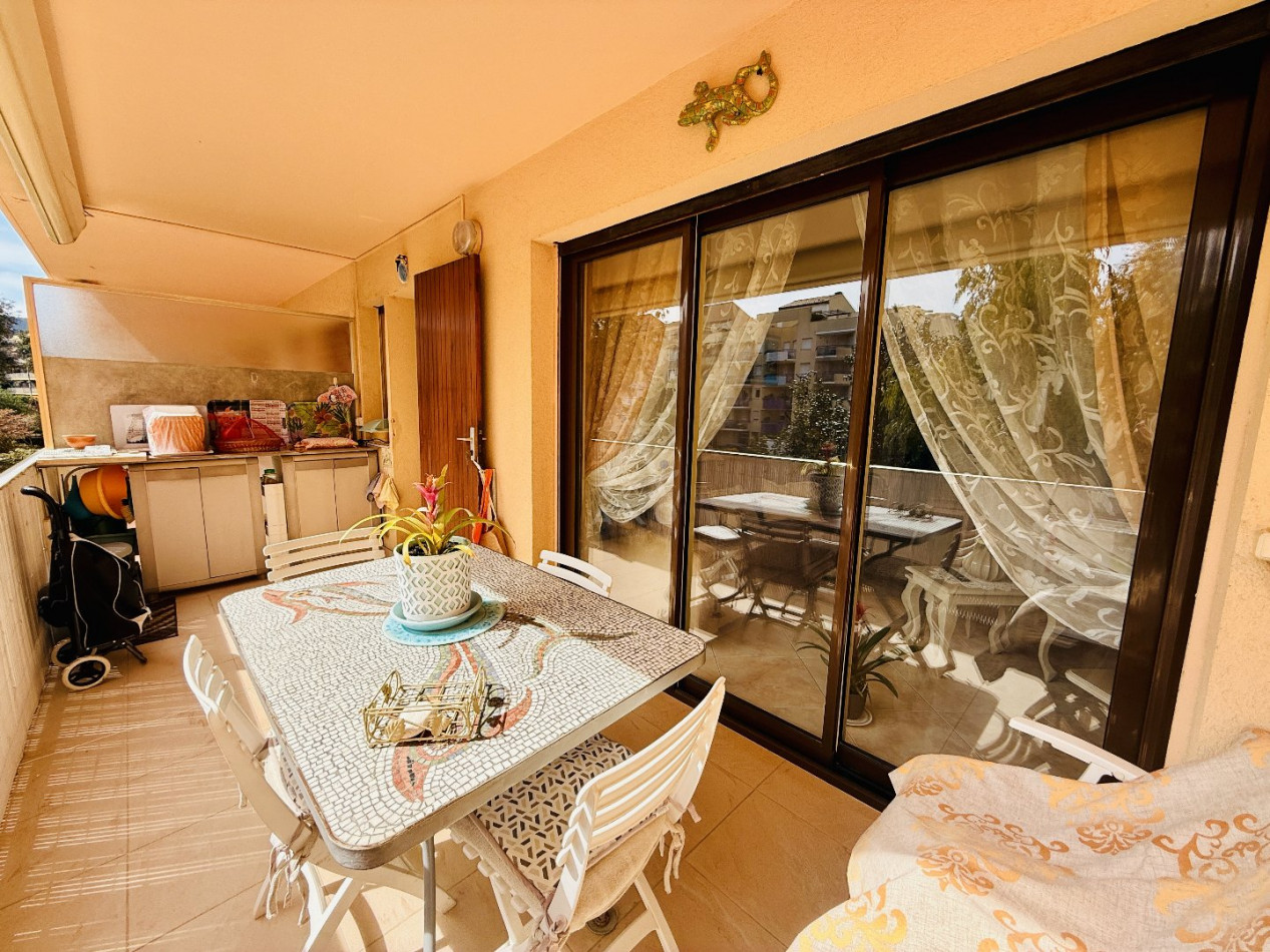 sale Appartement Cavalaire Sur Mer - Photo 1