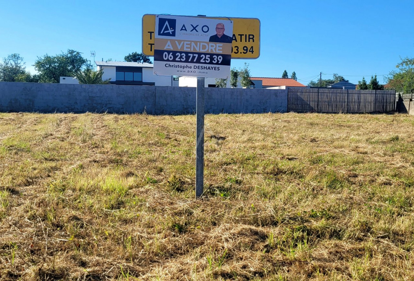 vente Terrain constructible La Plaine - Photo 1