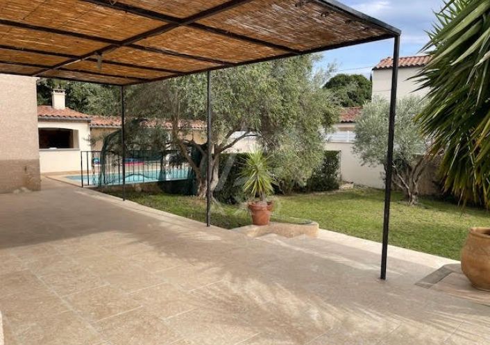 vente Villa Lacoste