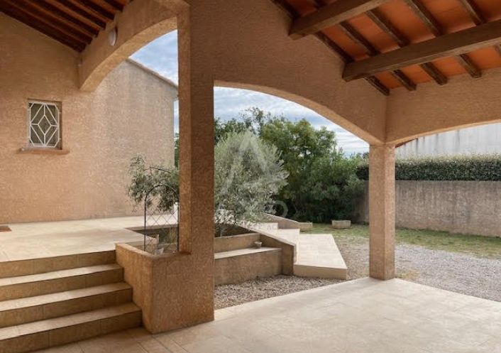vente Villa Lacoste