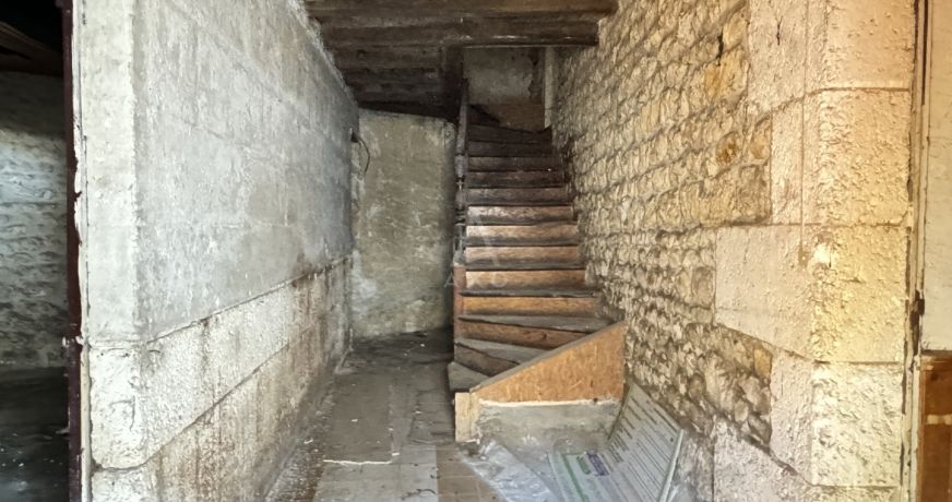 vente Immeuble à rénover Le Gond Pontouvre