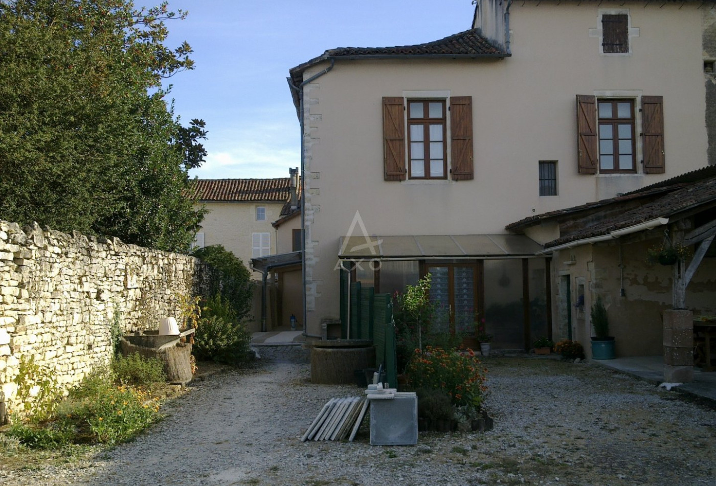 vente Immeuble de rapport Ruffec - Photo 2