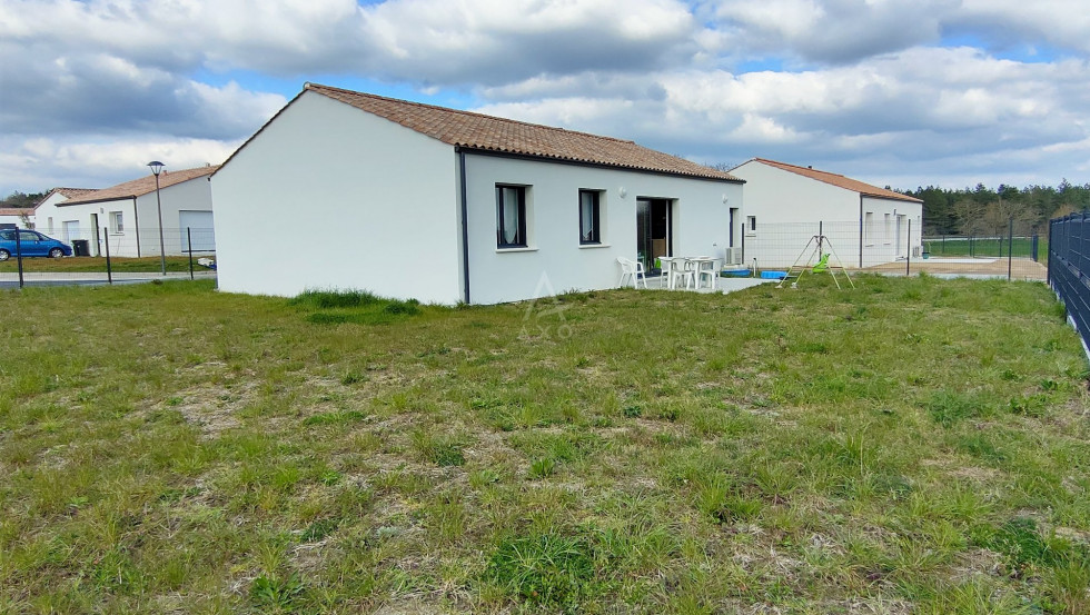 vente Maison Avrille - Photo 2