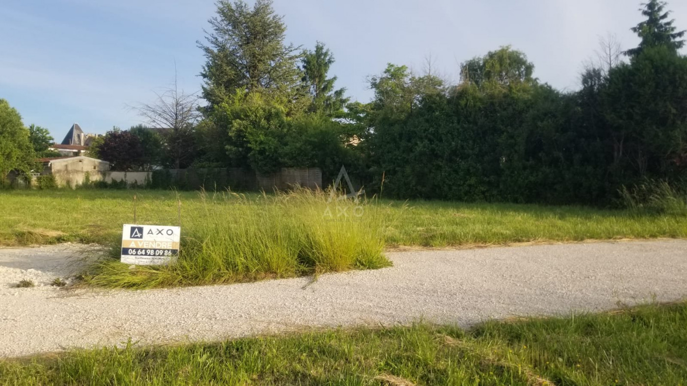 vente Terrain Barbezieux Saint Hilaire - Photo 3