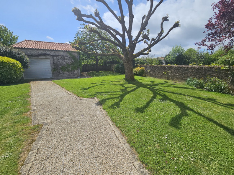 vente Ensemble immobilier Montaigu-vendÉe - Photo 10