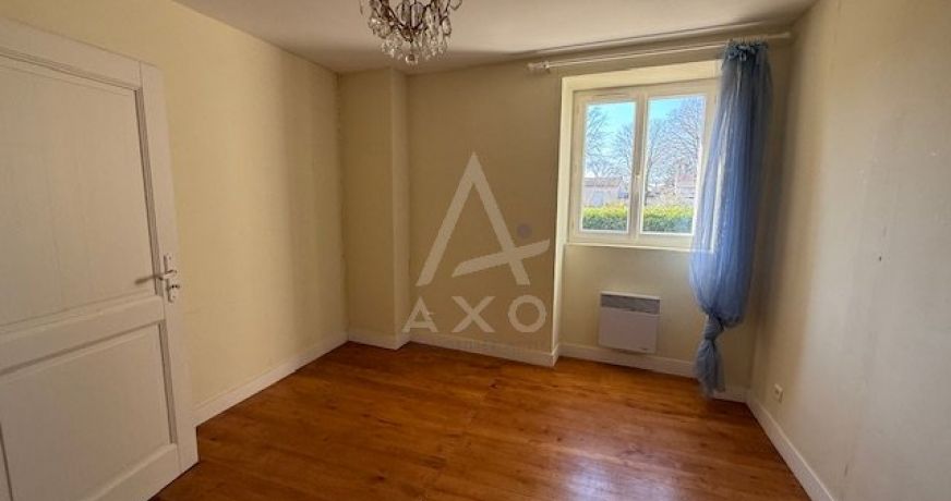 vente Maison bourgeoise Hiersac