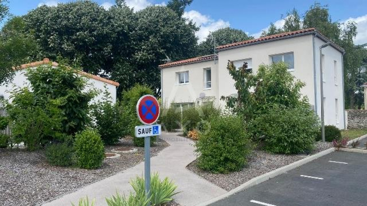 location Maison Montaigu-vendÉe - Photo 2