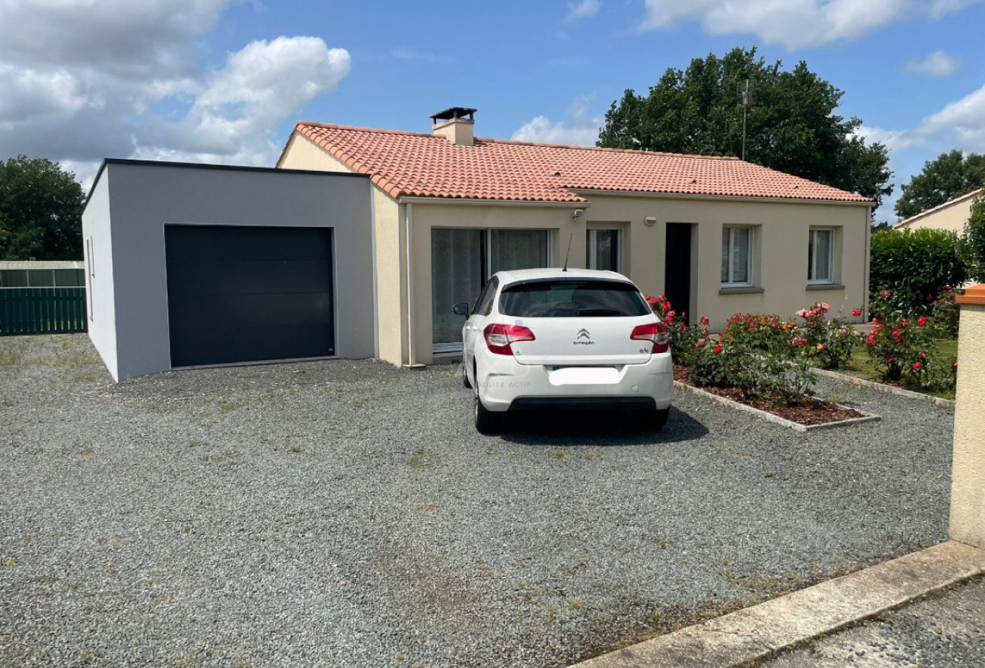 location Maison Les Brouzils - Photo 1