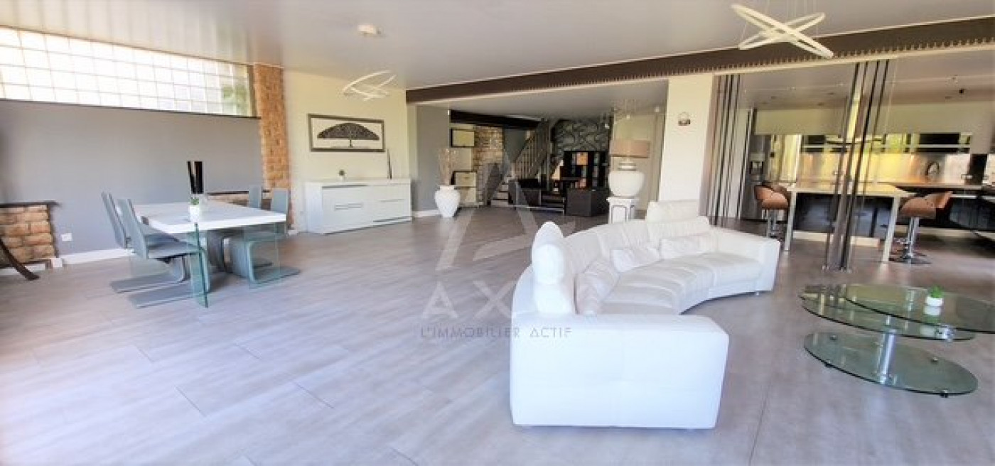 location Maison Poleymieux Au Mont D'or - Photo 1