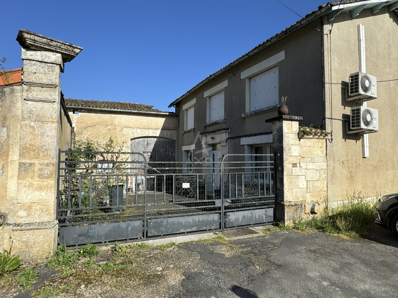 vente Ferme Champniers - Photo 1