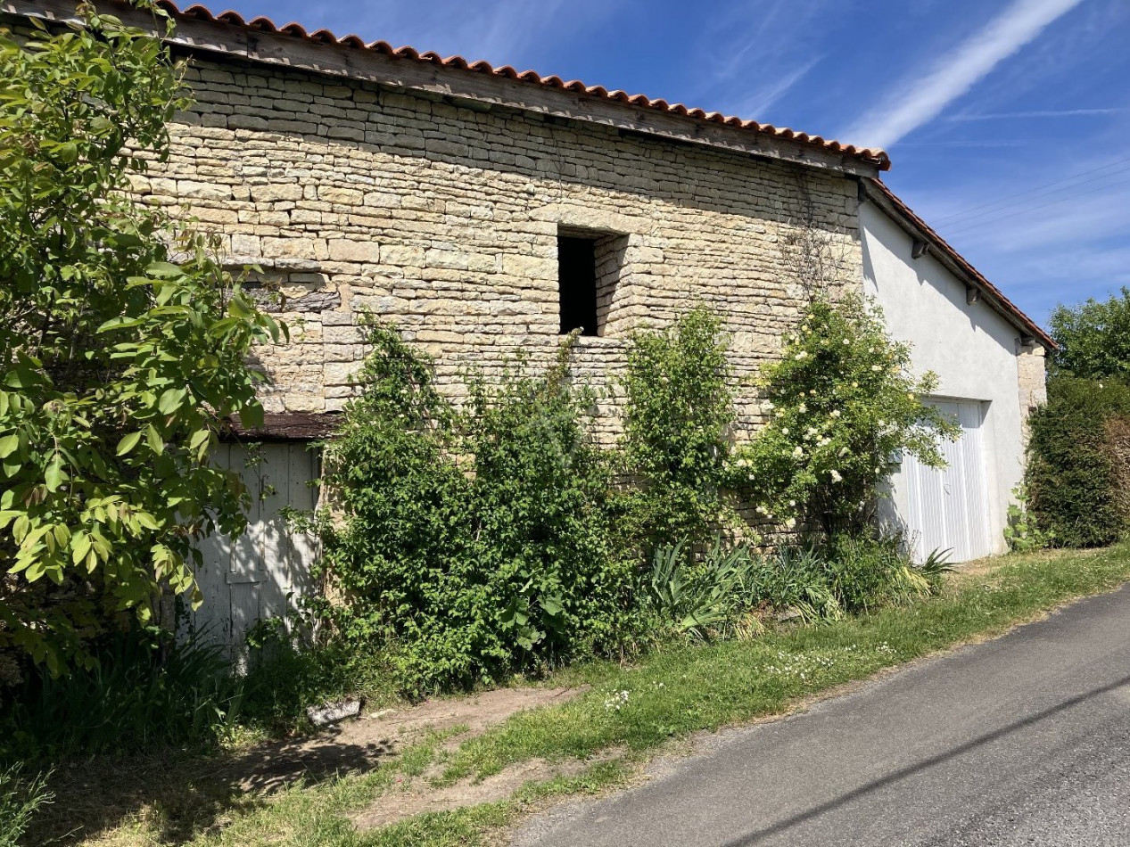 vente Maison Aunac - Photo 2