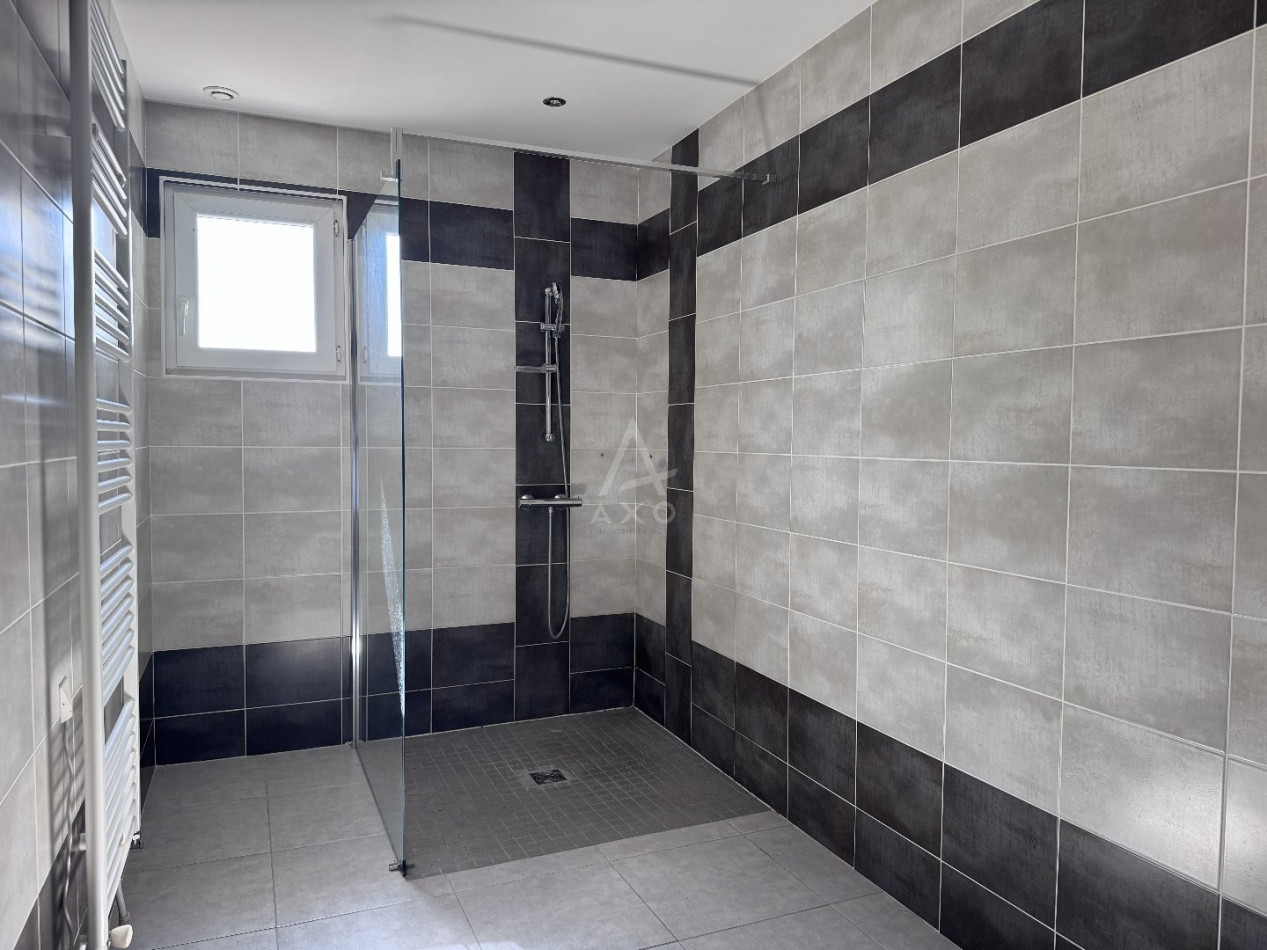 location Maison Hiersac - Photo 10