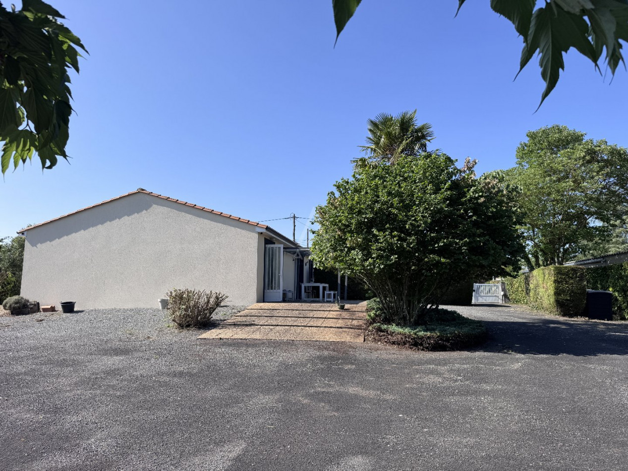 location Maison Hiersac - Photo 2