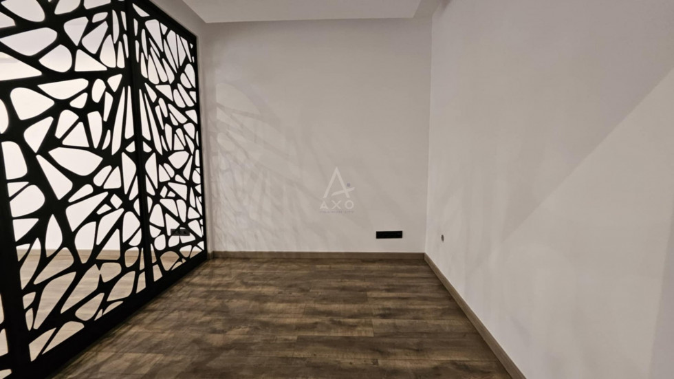 vente Local commercial Albertville - Photo 2