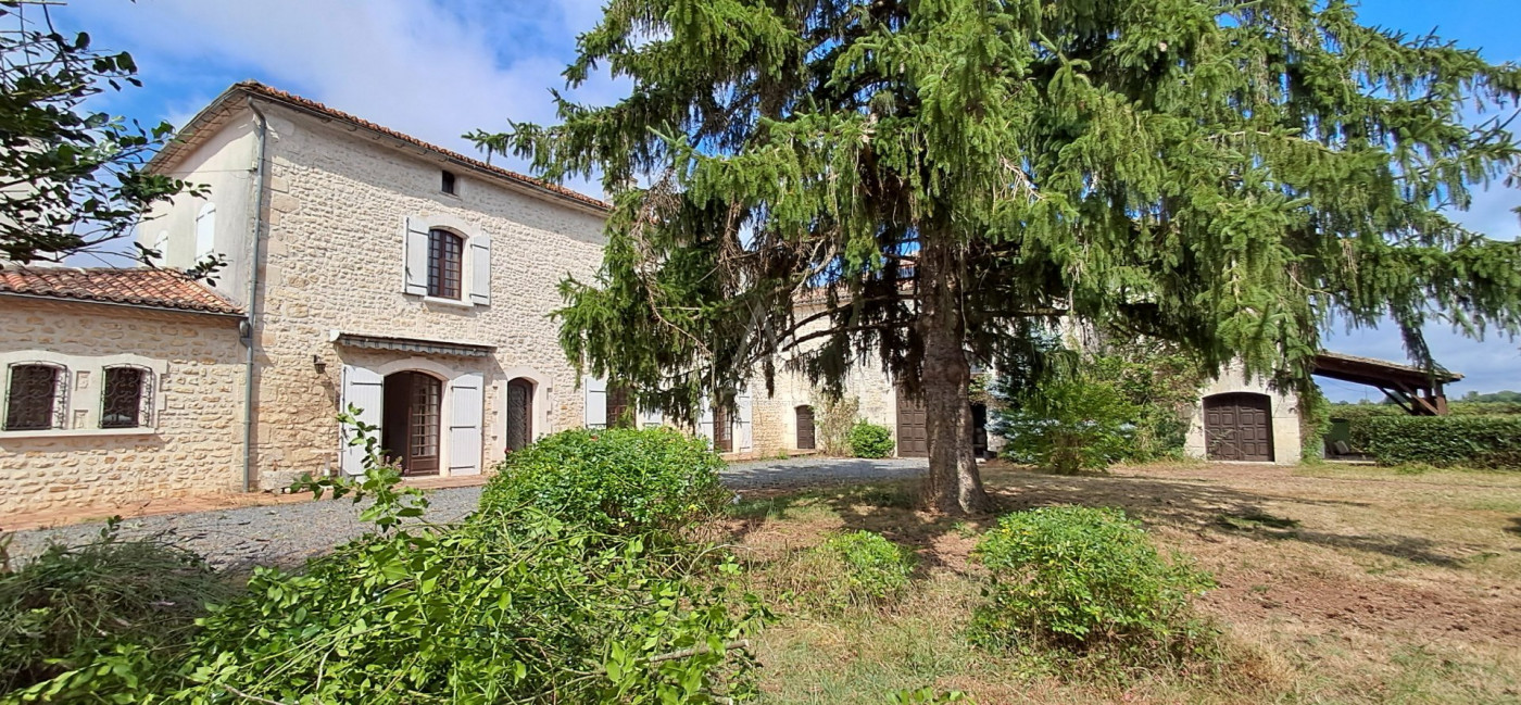 vente Maison Chazelles - Photo 2