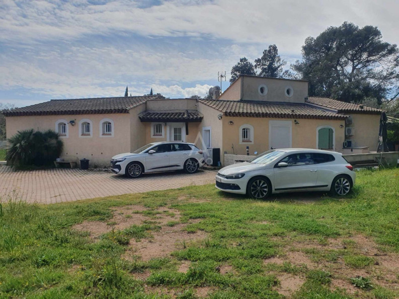 vente Villa d'architecte La Crau - Photo 3