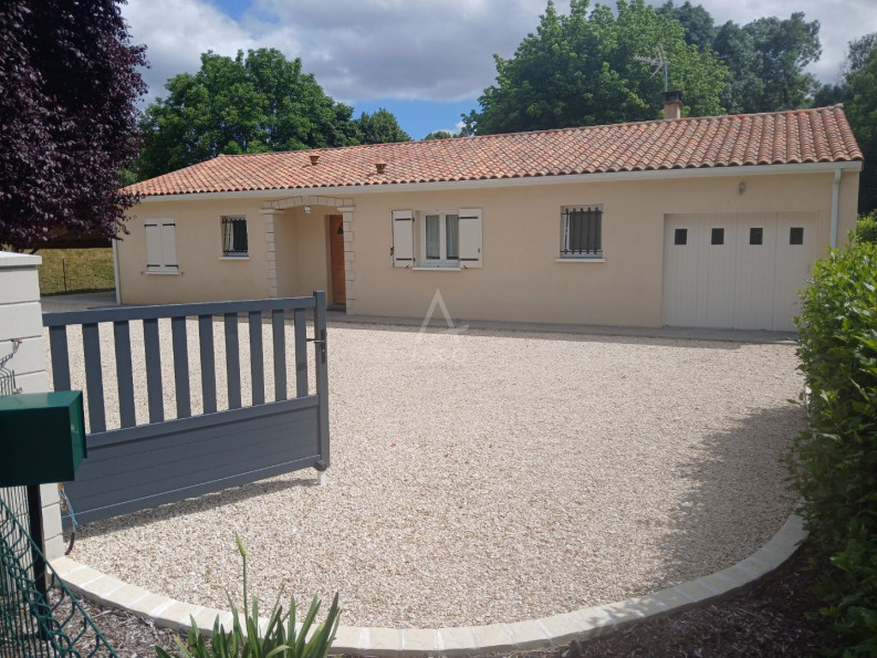 vente Maison Feuillade - Photo 1